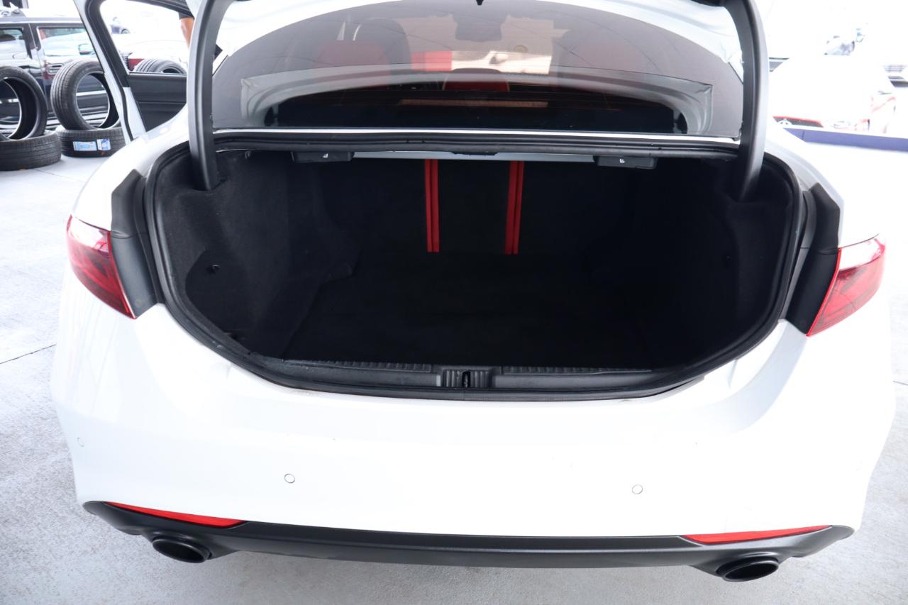 Alfa Romeo Giulia RWD 2022