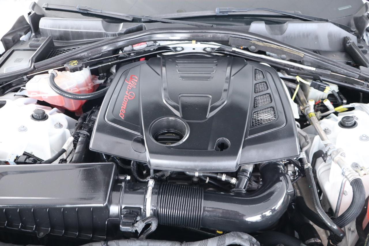 Alfa Romeo Giulia RWD 2022