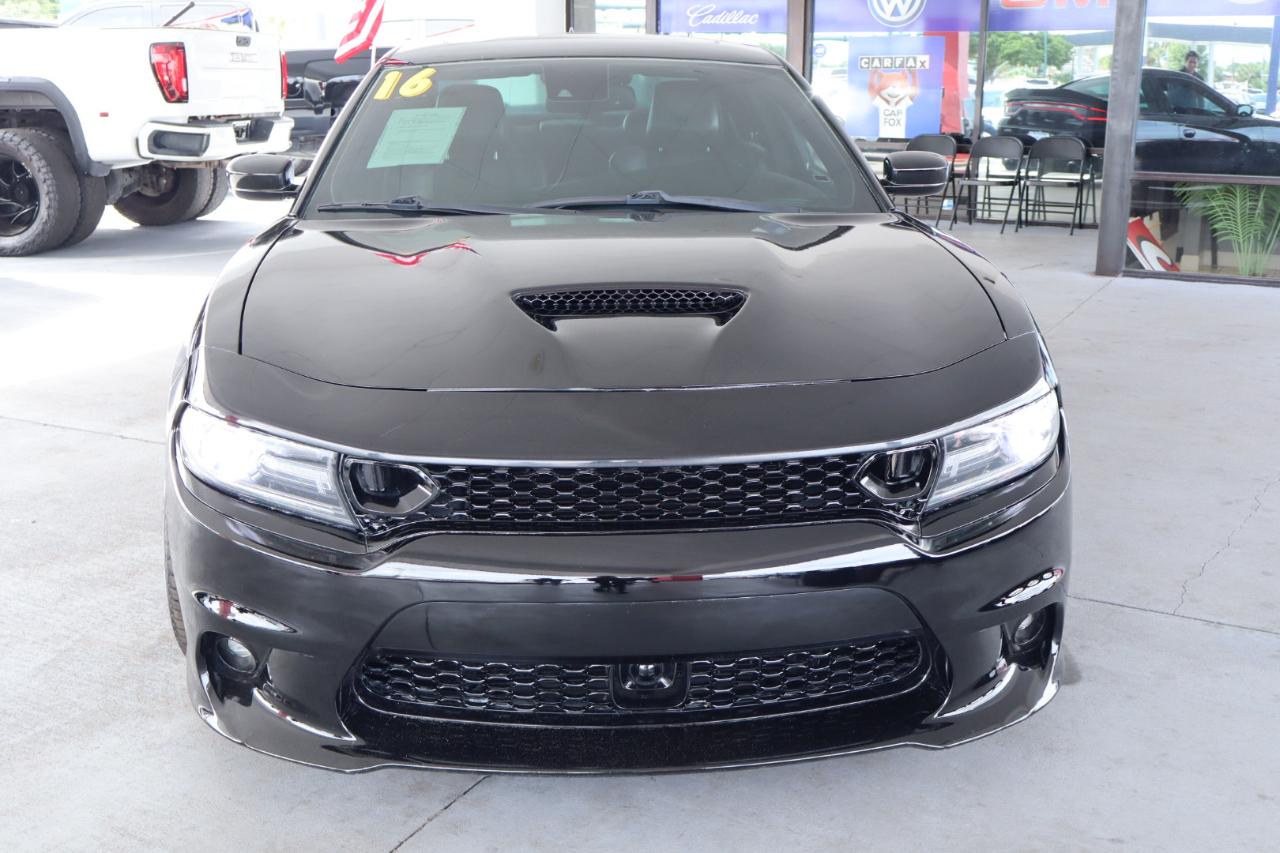 Dodge Charger 4dr Sdn SRT 392 RWD 2016