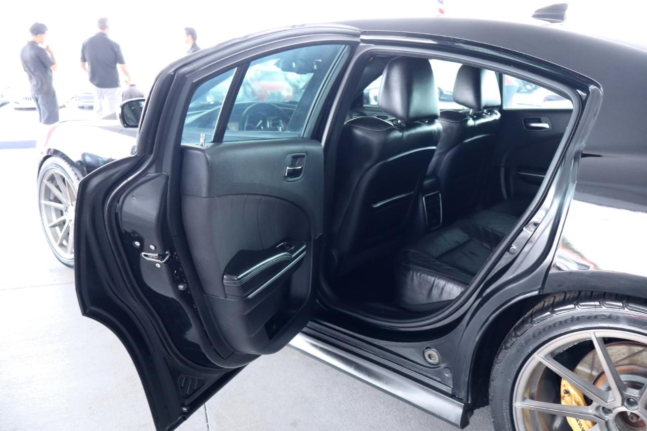 Dodge Charger 4dr Sdn SRT 392 RWD 2016