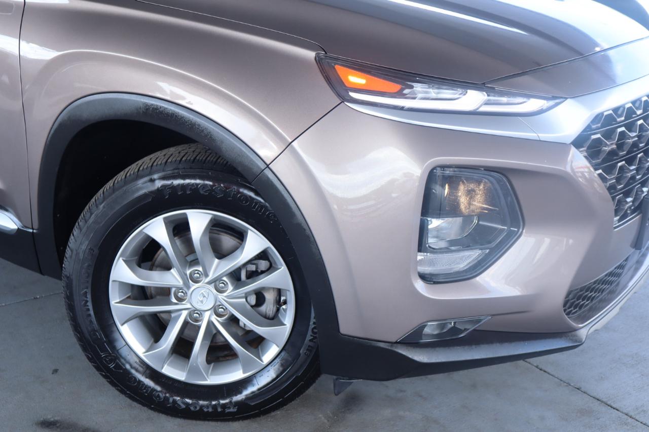 Hyundai Santa Fe SEL 2.4L Auto FWD 2020