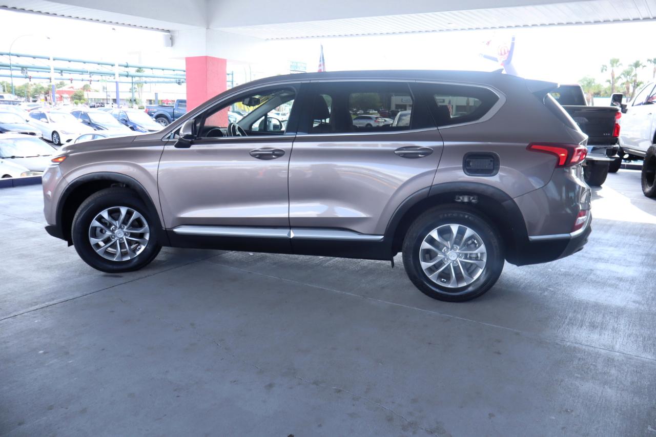 Hyundai Santa Fe SEL 2.4L Auto FWD 2020