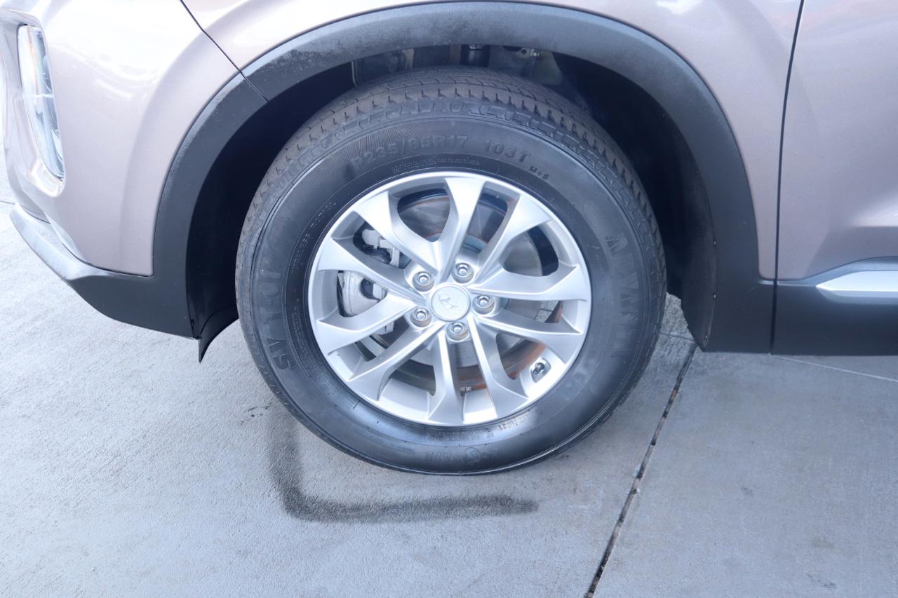 Hyundai Santa Fe SEL 2.4L Auto FWD 2020