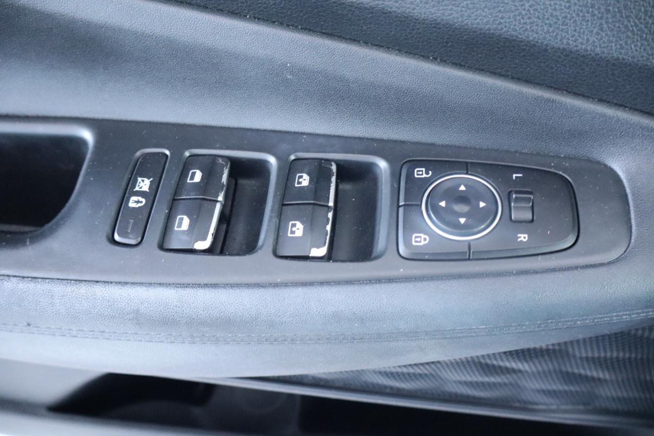 Hyundai Santa Fe SEL 2.4L Auto FWD 2020