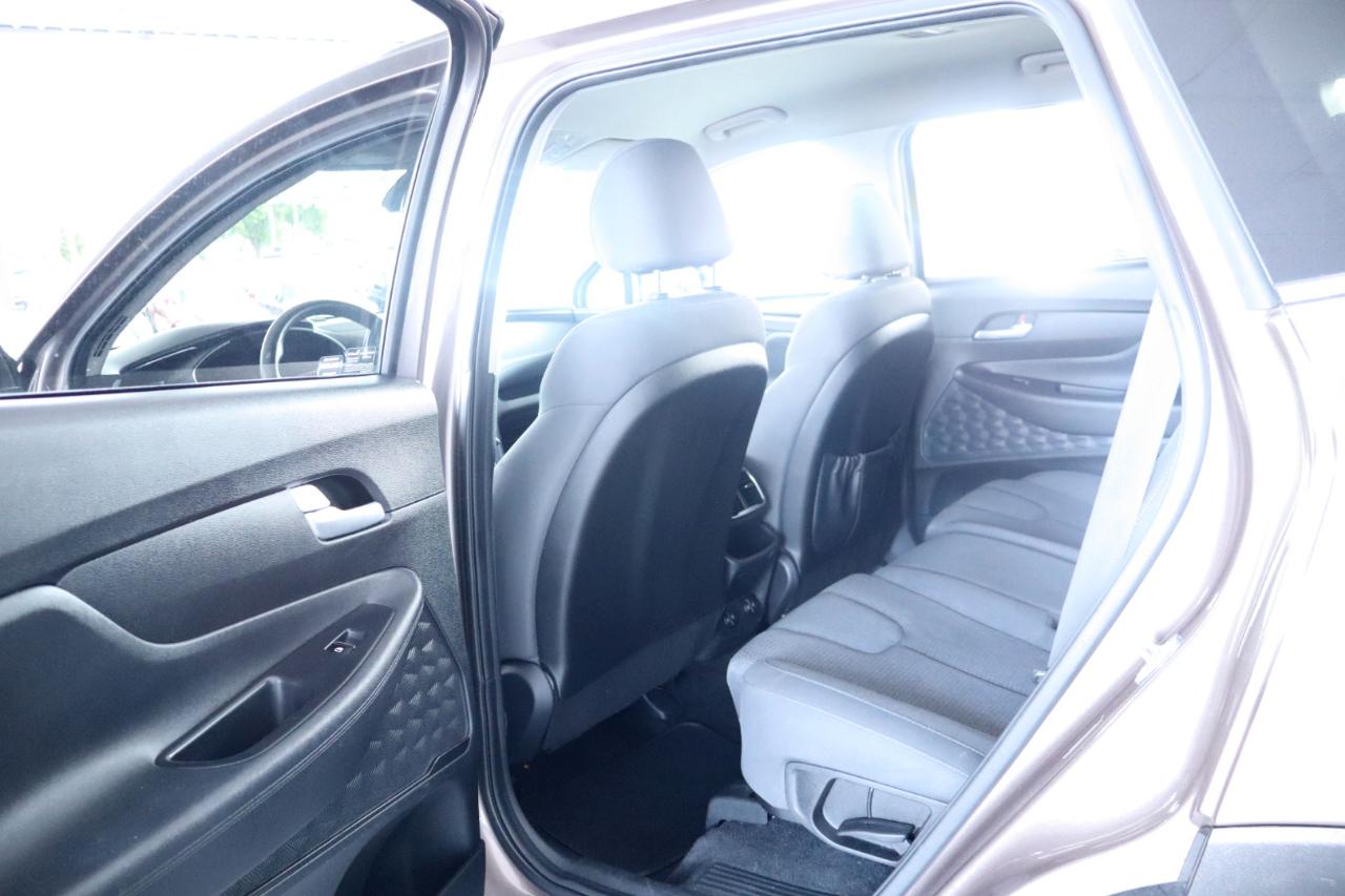 Hyundai Santa Fe SEL 2.4L Auto FWD 2020