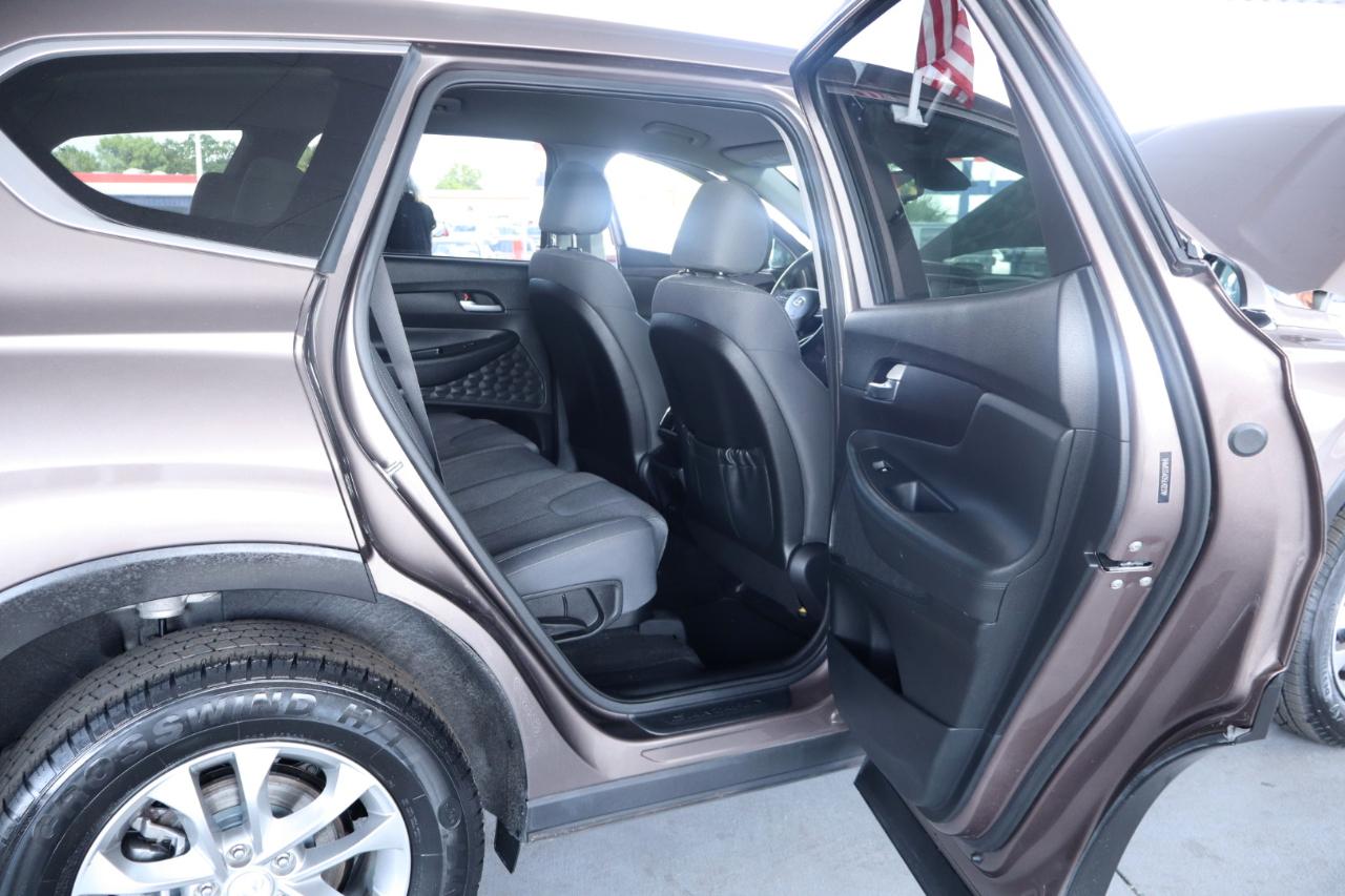 Hyundai Santa Fe SEL 2.4L Auto FWD 2020