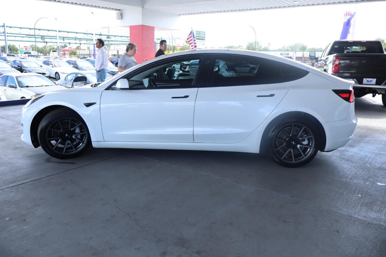 Tesla Model 3 RWD 2023