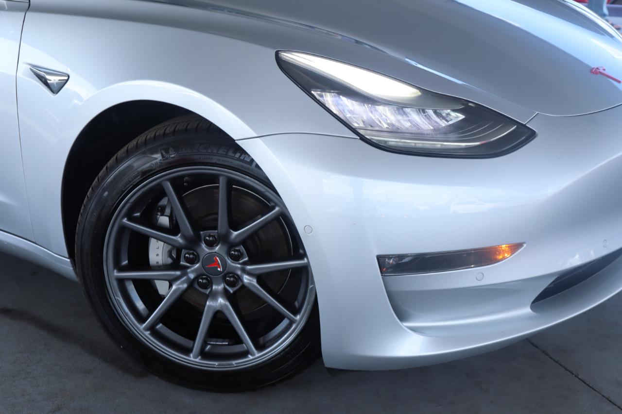 Tesla Model 3 Mid Range Battery RWD 2018
