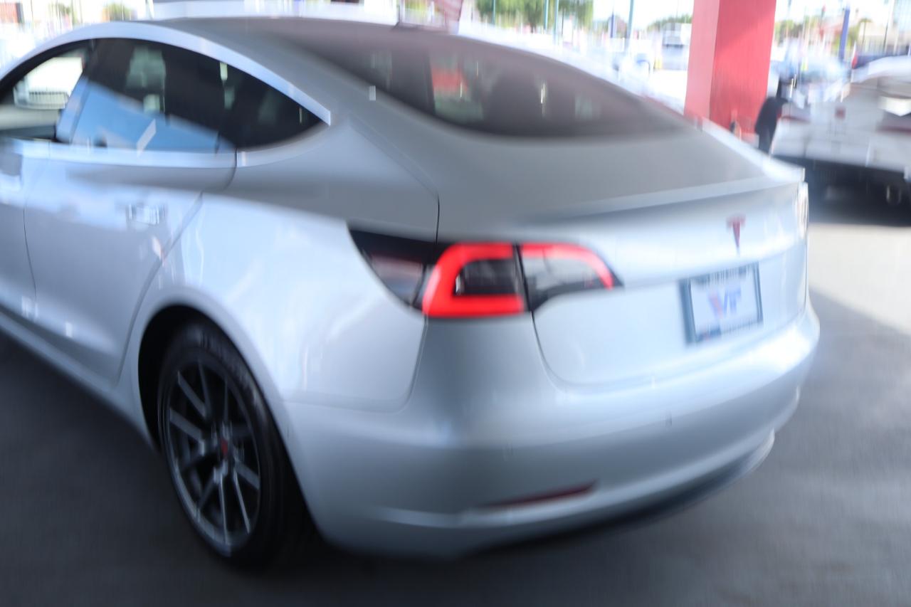 Tesla Model 3 Mid Range Battery RWD 2018