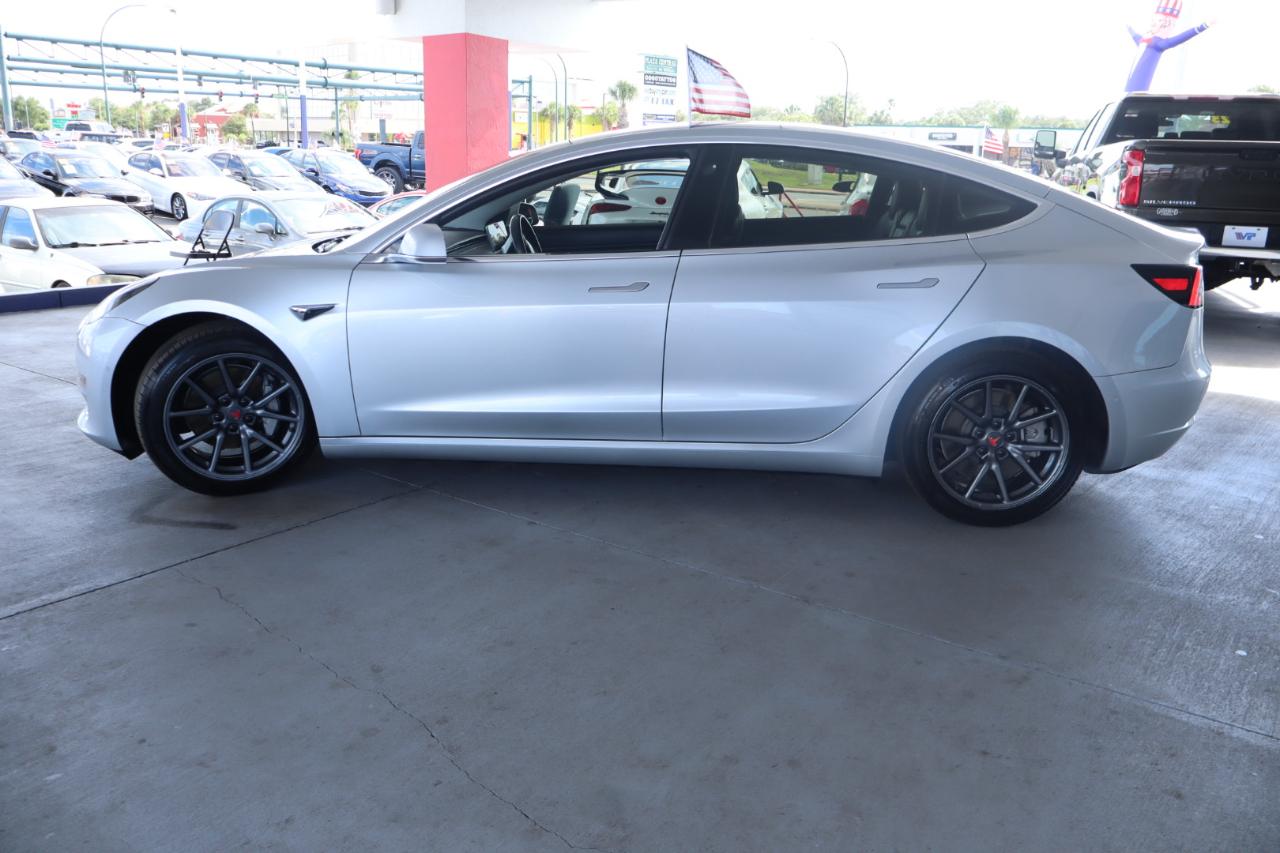 Tesla Model 3 Mid Range Battery RWD 2018