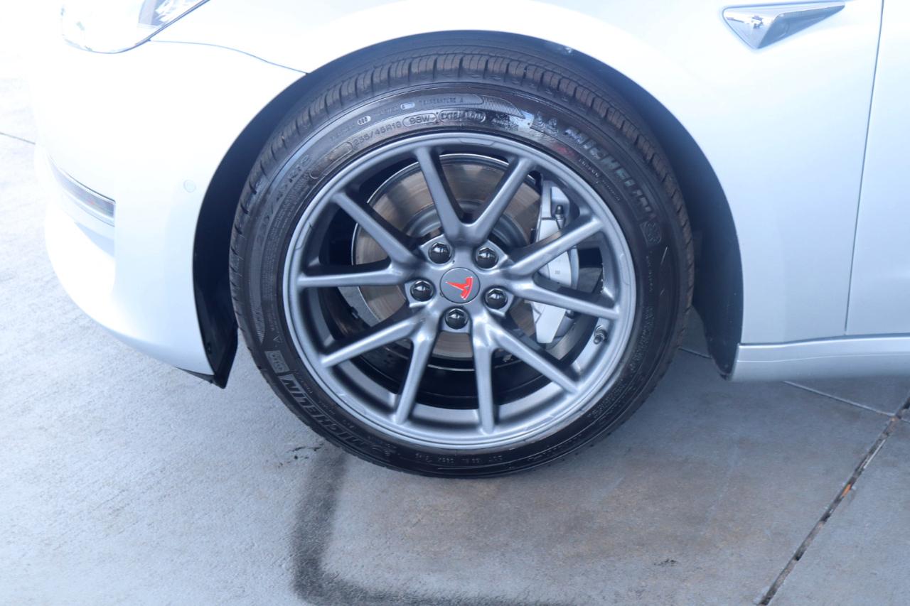 Tesla Model 3 Mid Range Battery RWD 2018