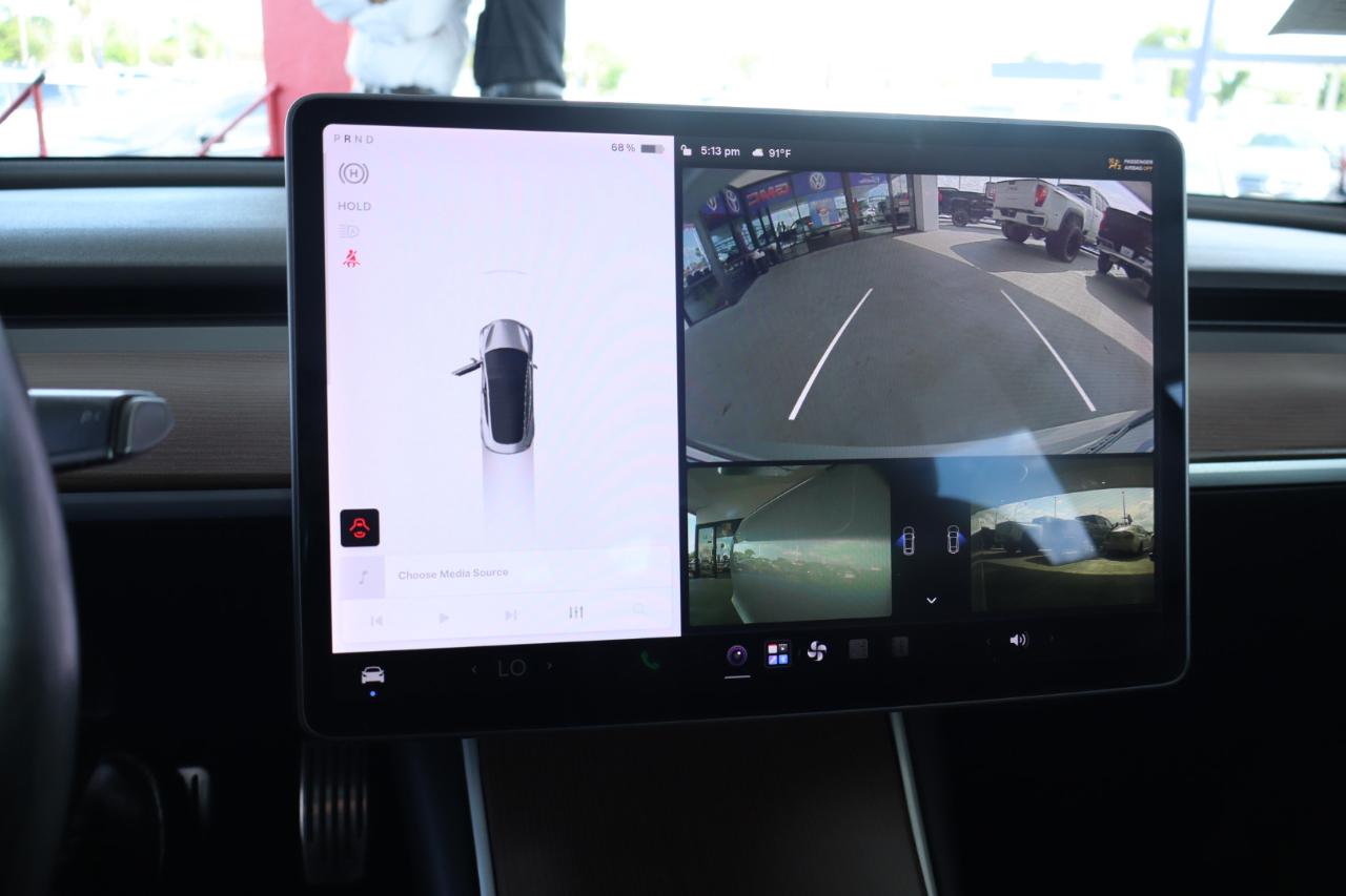 Tesla Model 3 Mid Range Battery RWD 2018