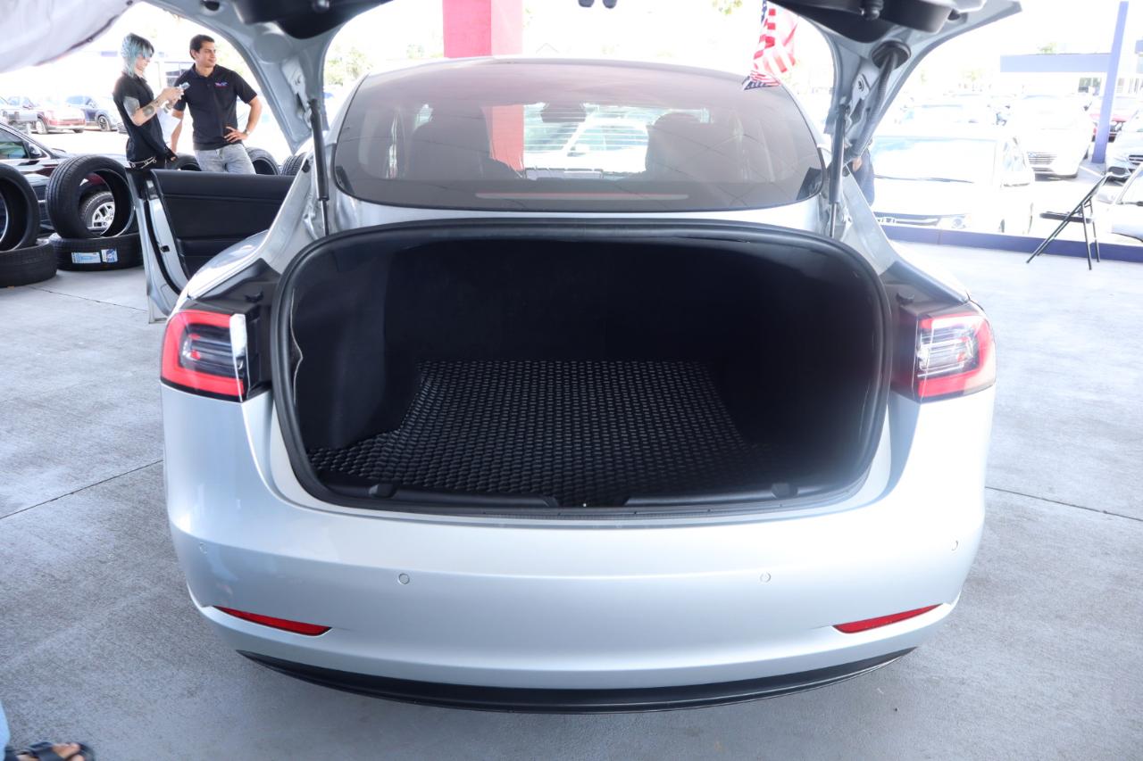 Tesla Model 3 Mid Range Battery RWD 2018