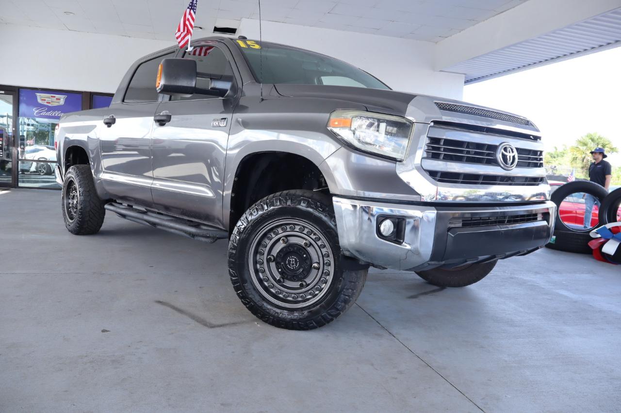 Toyota Tundra 2WD Truck CrewMax 5.7L V8 6-Spd AT SR5 (Natl) 2015