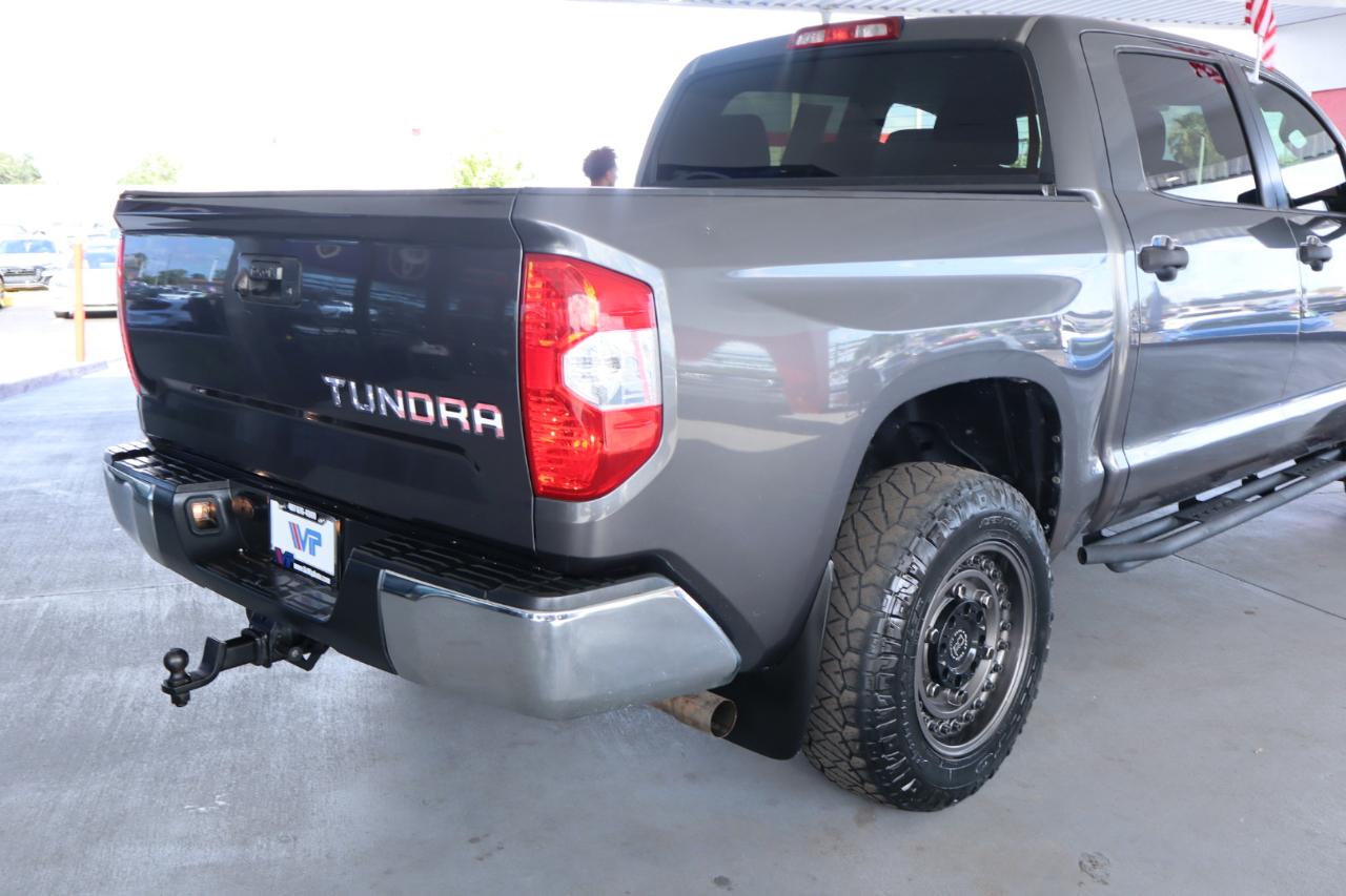 Toyota Tundra 2WD Truck CrewMax 5.7L V8 6-Spd AT SR5 (Natl) 2015