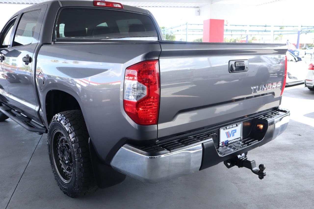 Toyota Tundra 2WD Truck CrewMax 5.7L V8 6-Spd AT SR5 (Natl) 2015