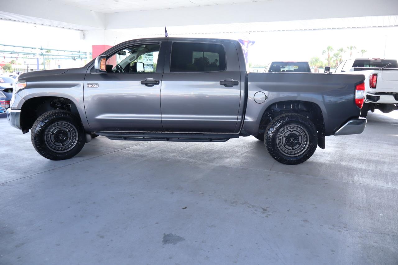 Toyota Tundra 2WD Truck CrewMax 5.7L V8 6-Spd AT SR5 (Natl) 2015
