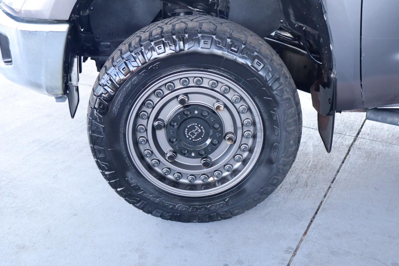 Toyota Tundra 2WD Truck CrewMax 5.7L V8 6-Spd AT SR5 (Natl) 2015