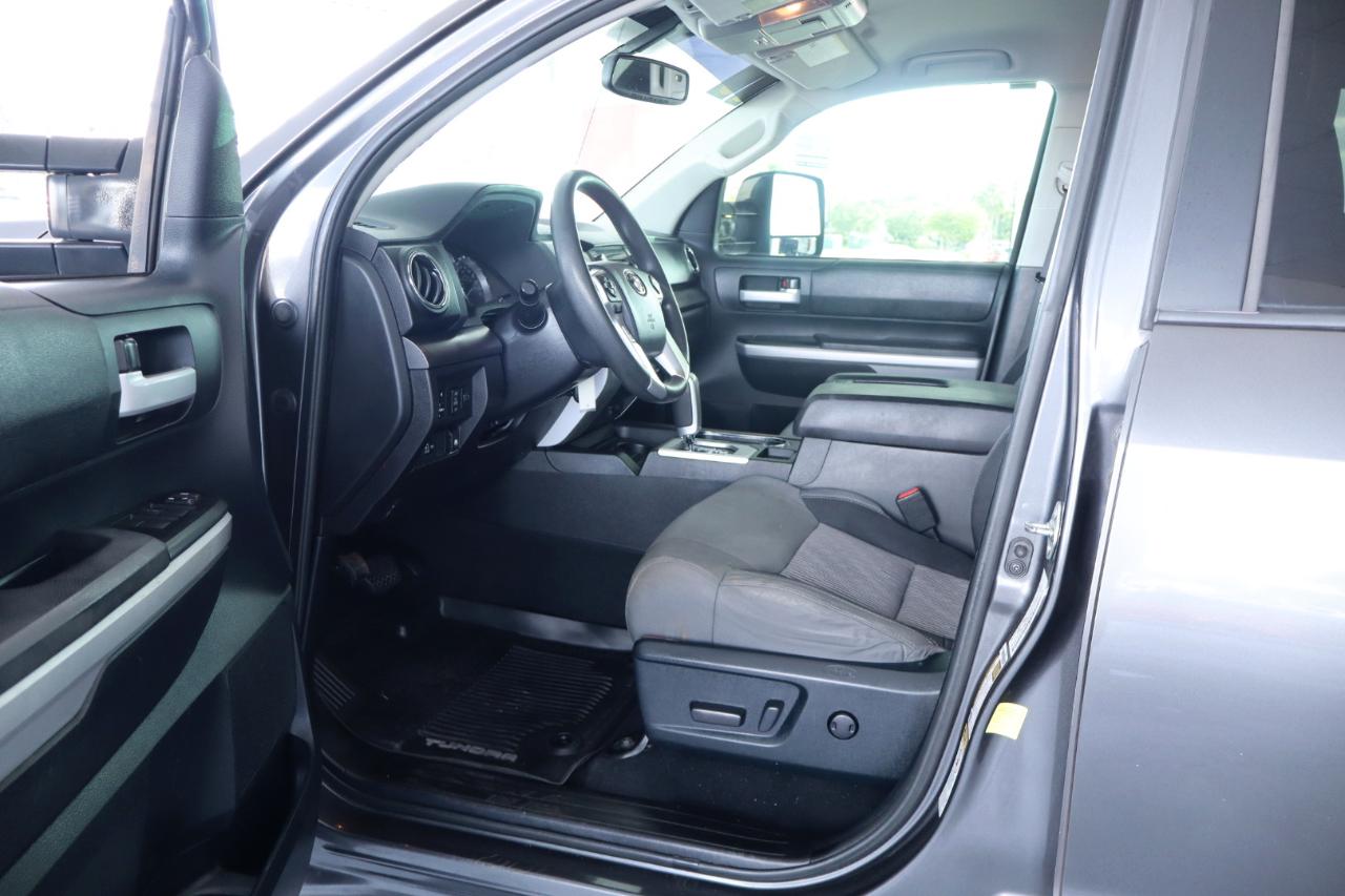 Toyota Tundra 2WD Truck CrewMax 5.7L V8 6-Spd AT SR5 (Natl) 2015