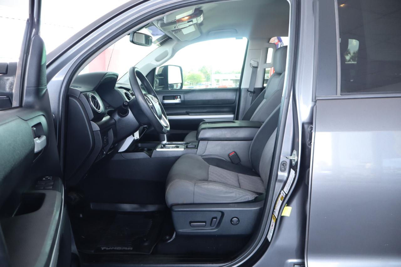 Toyota Tundra 2WD Truck CrewMax 5.7L V8 6-Spd AT SR5 (Natl) 2015