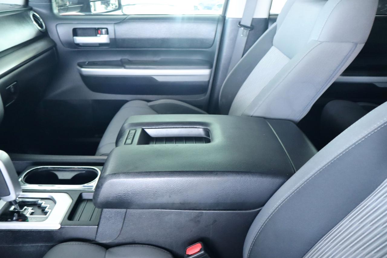 Toyota Tundra 2WD Truck CrewMax 5.7L V8 6-Spd AT SR5 (Natl) 2015
