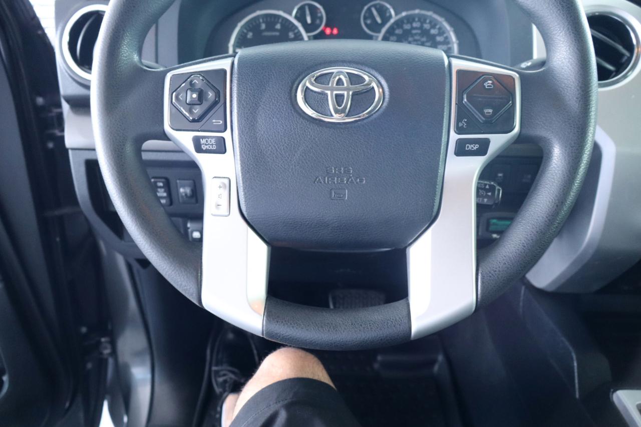 Toyota Tundra 2WD Truck CrewMax 5.7L V8 6-Spd AT SR5 (Natl) 2015