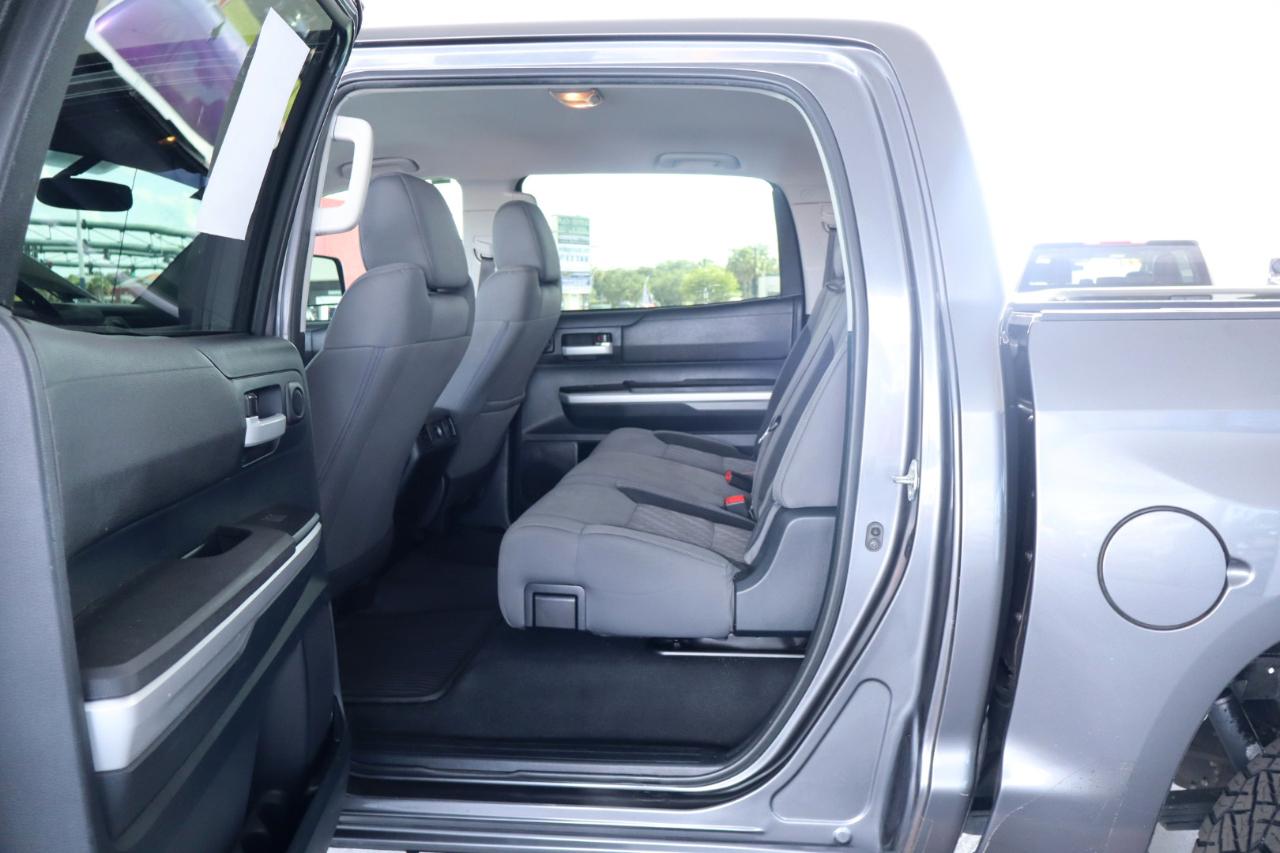 Toyota Tundra 2WD Truck CrewMax 5.7L V8 6-Spd AT SR5 (Natl) 2015