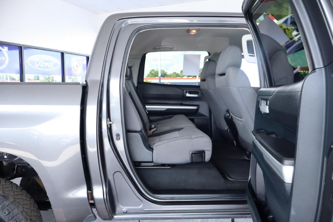 Toyota Tundra 2WD Truck CrewMax 5.7L V8 6-Spd AT SR5 (Natl) 2015
