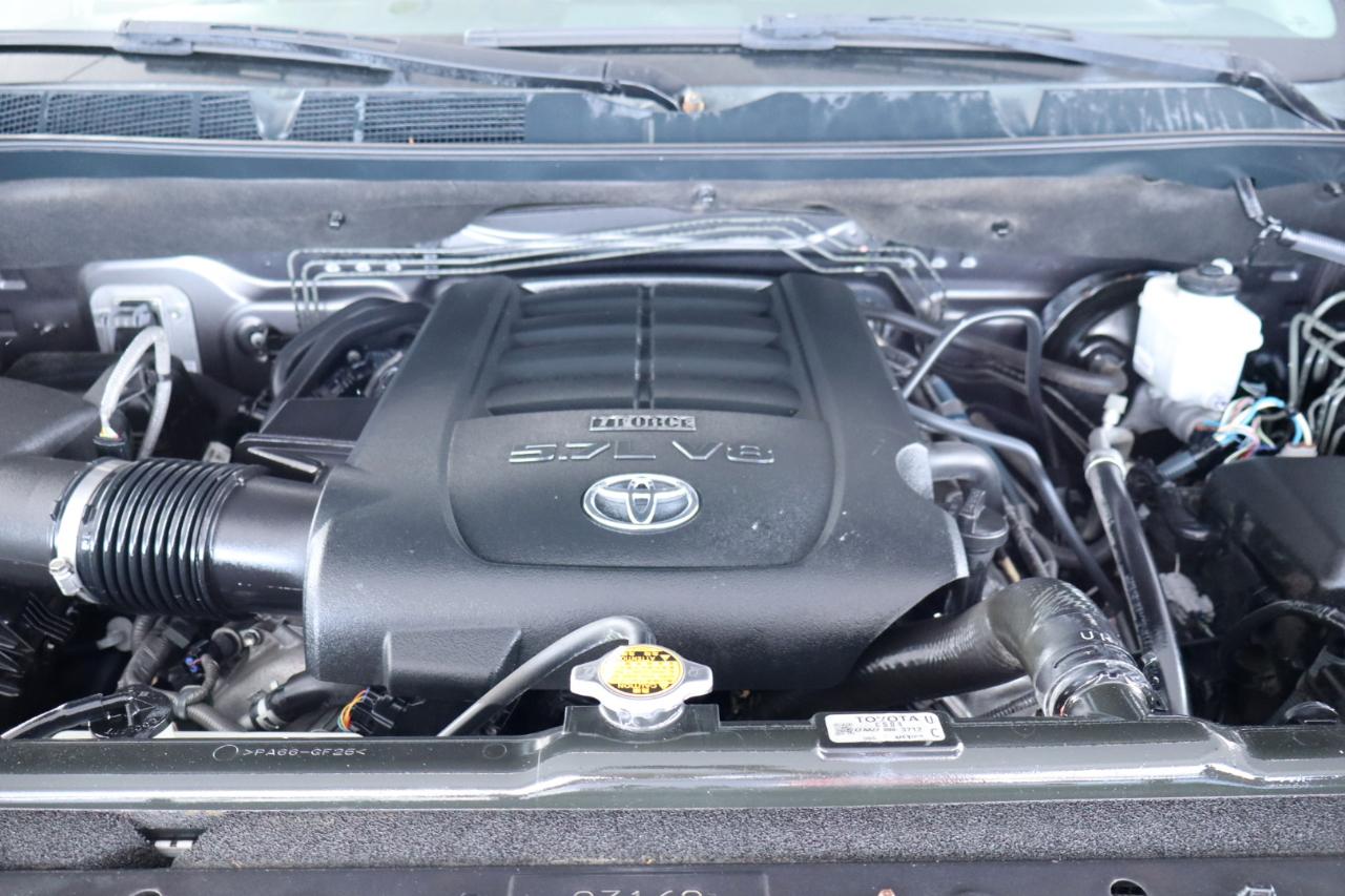 Toyota Tundra 2WD Truck CrewMax 5.7L V8 6-Spd AT SR5 (Natl) 2015
