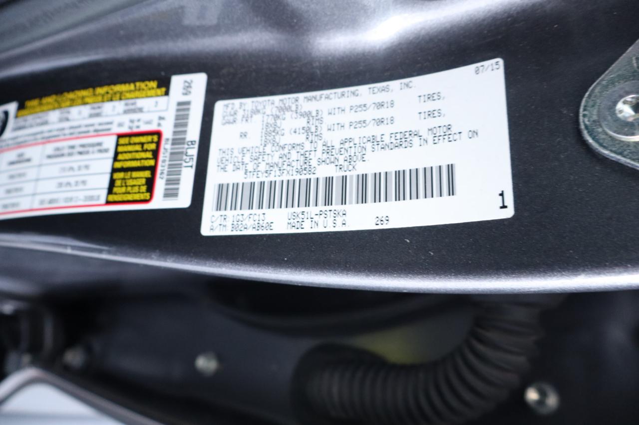 Toyota Tundra 2WD Truck CrewMax 5.7L V8 6-Spd AT SR5 (Natl) 2015