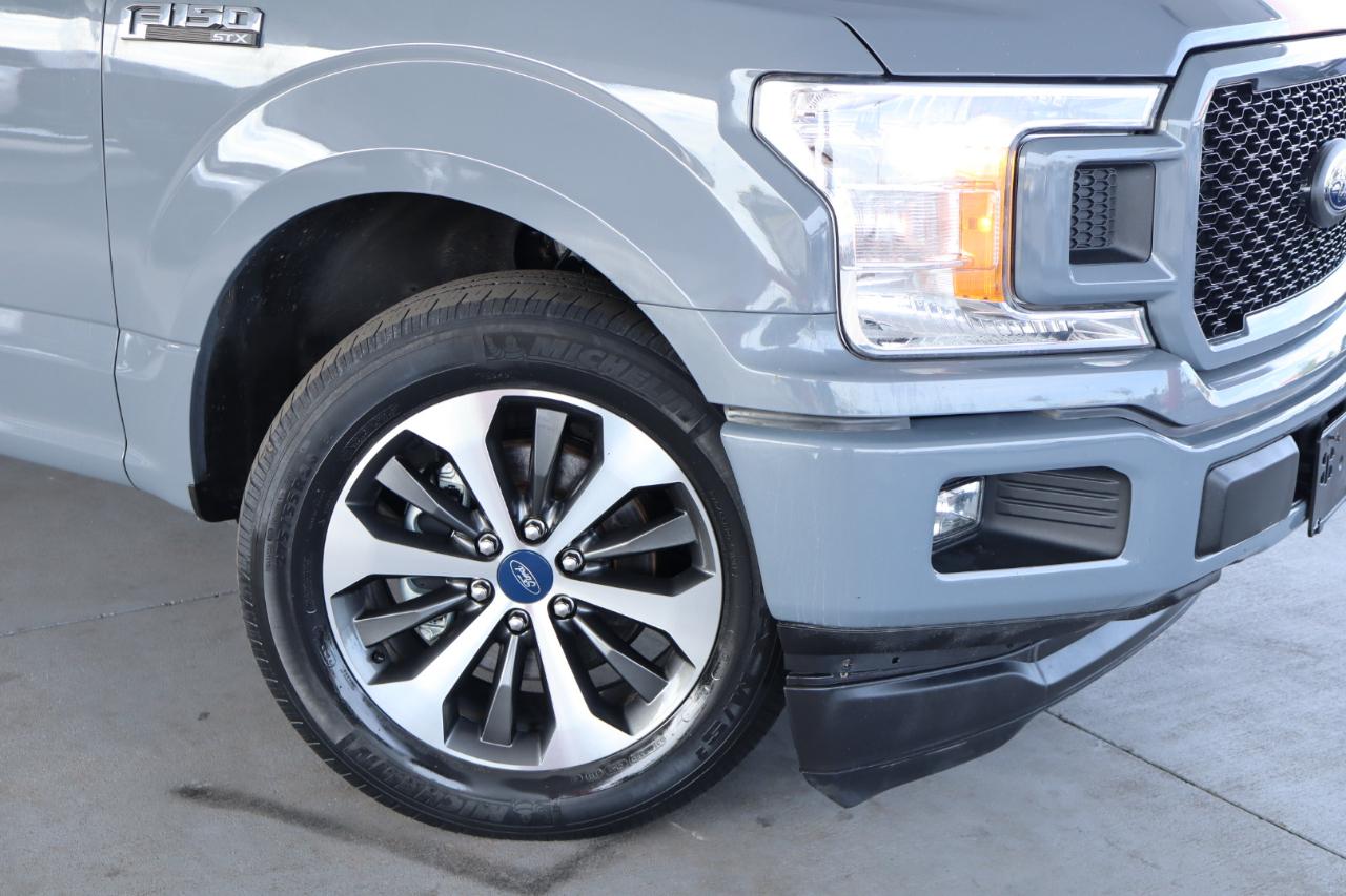 Ford F-150 2WD Reg Cab 122.5" XL 2020