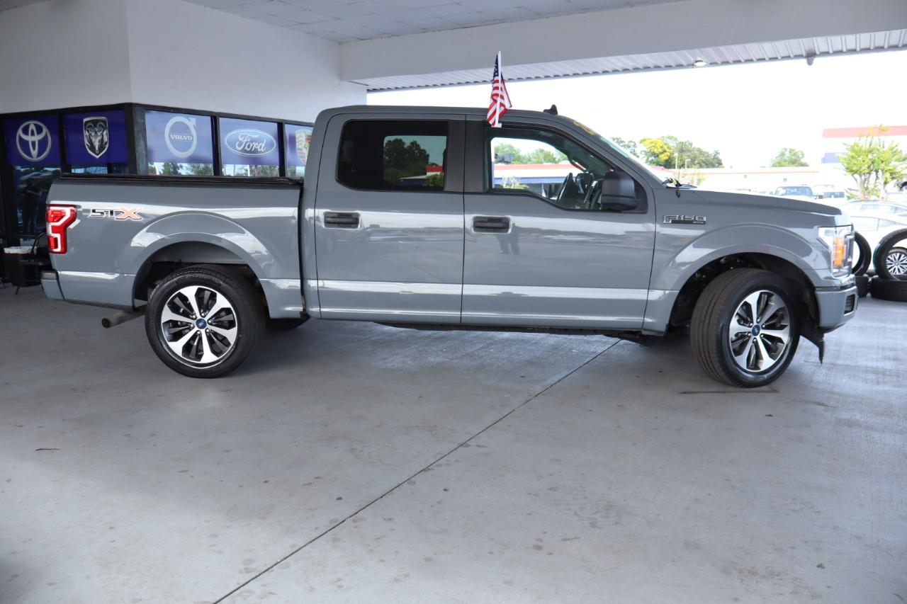 Ford F-150 2WD Reg Cab 122.5" XL 2020