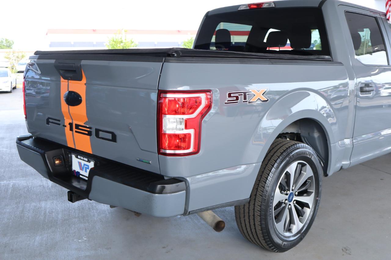 Ford F-150 2WD Reg Cab 122.5" XL 2020