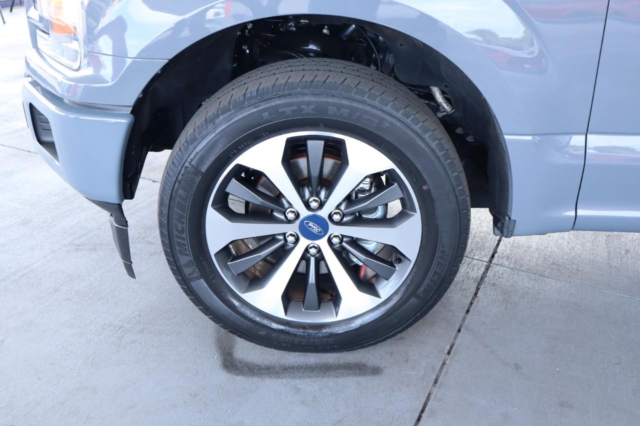 Ford F-150 2WD Reg Cab 122.5" XL 2020