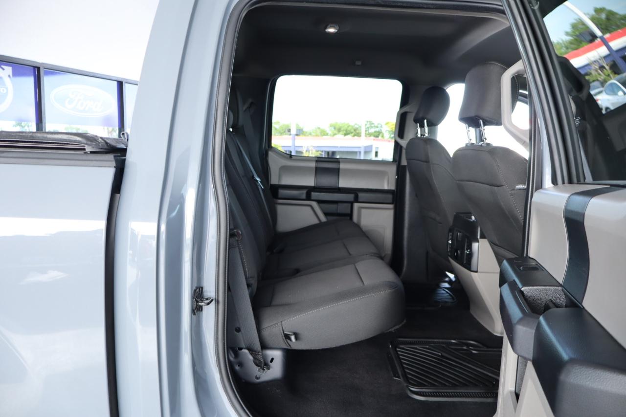 Ford F-150 2WD Reg Cab 122.5" XL 2020
