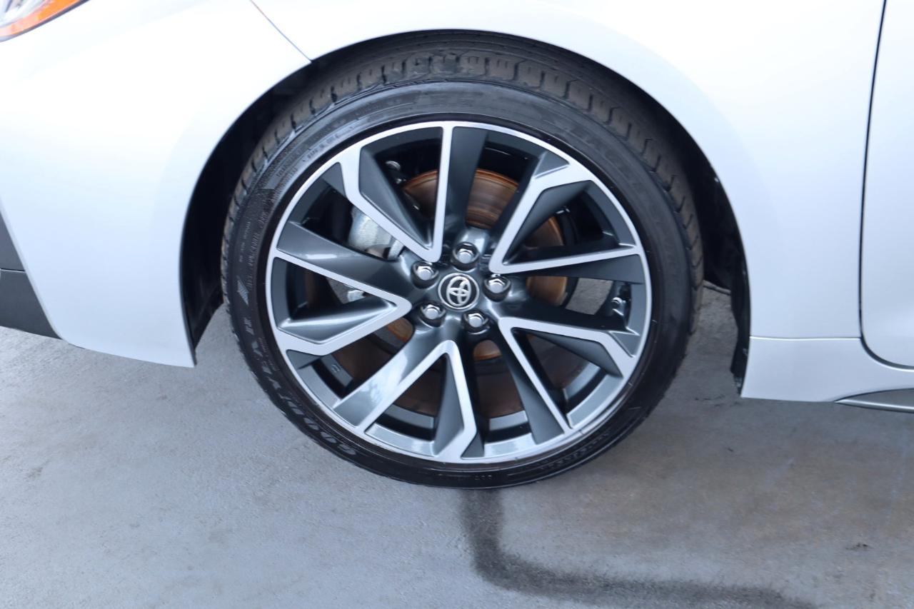 Toyota Corolla SE Nightshade CVT (Natl) 2022