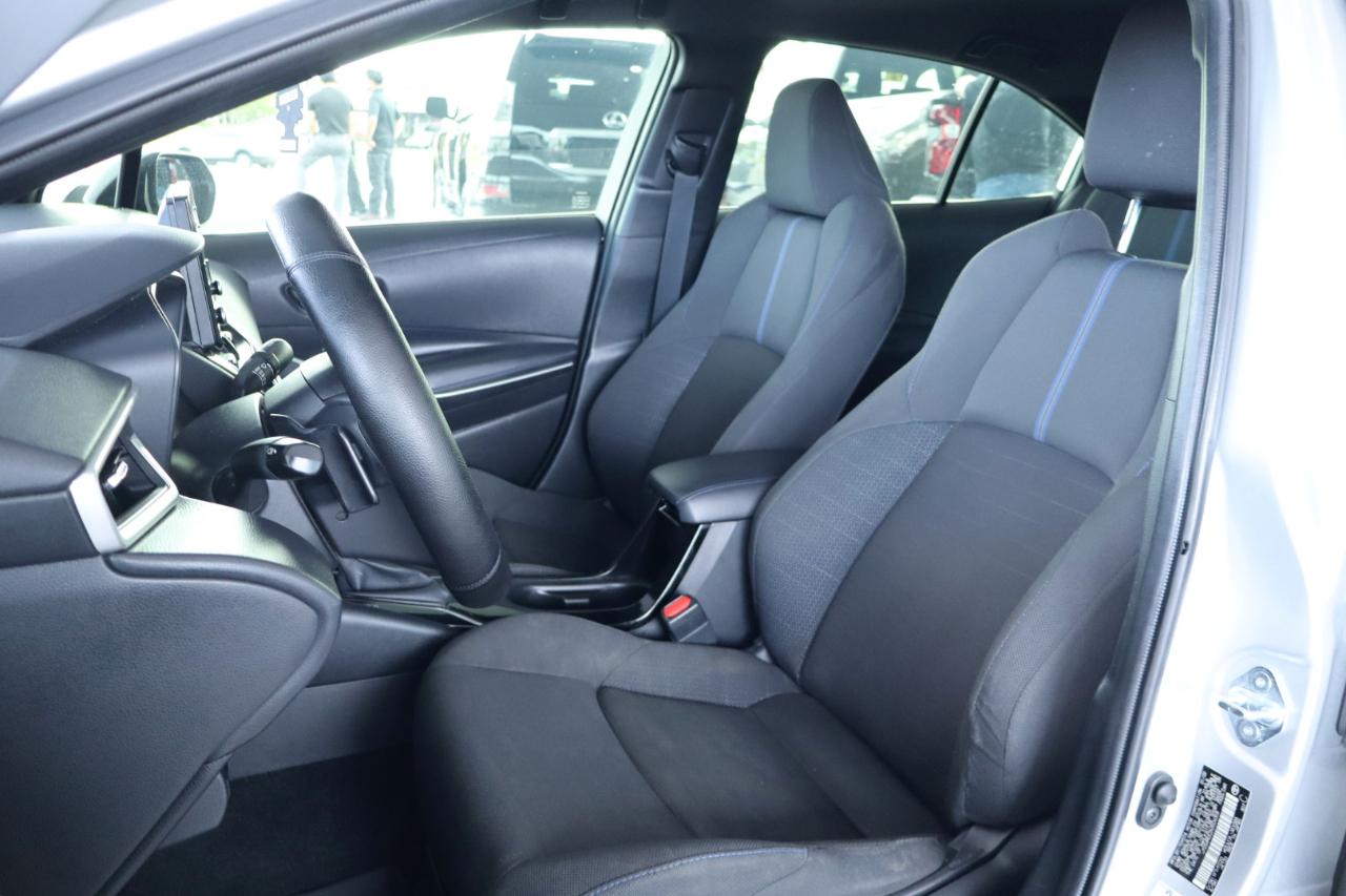 Toyota Corolla SE Nightshade CVT (Natl) 2022