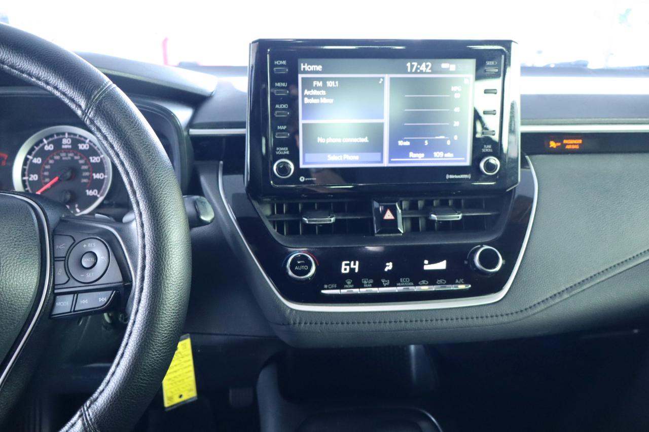 Toyota Corolla SE Nightshade CVT (Natl) 2022