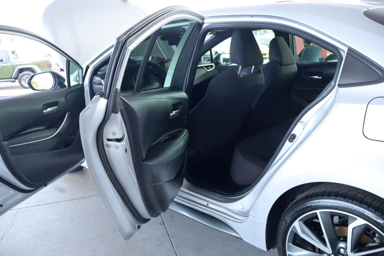 Toyota Corolla SE Nightshade CVT (Natl) 2022