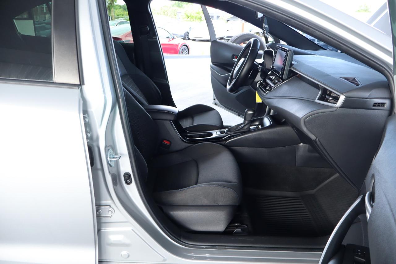 Toyota Corolla SE Nightshade CVT (Natl) 2022