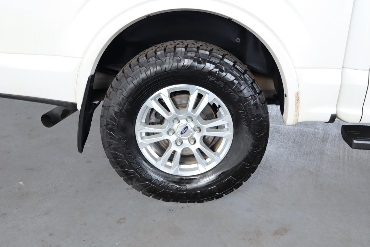 Ford F-150 4WD SuperCrew 145" Lariat 2016