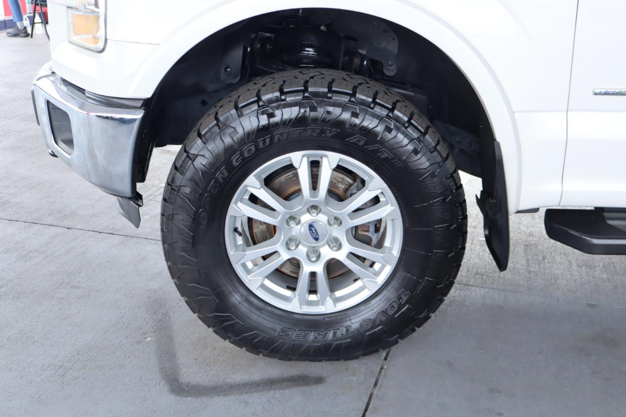 Ford F-150 4WD SuperCrew 145" Lariat 2016