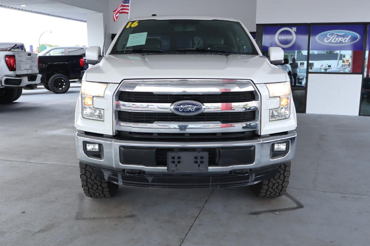 Ford F-150 4WD SuperCrew 145" Lariat 2016