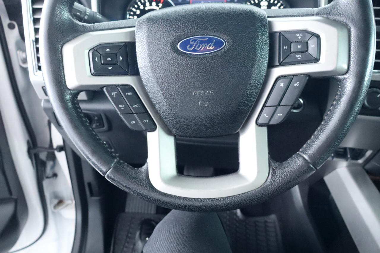 Ford F-150 4WD SuperCrew 145" Lariat 2016