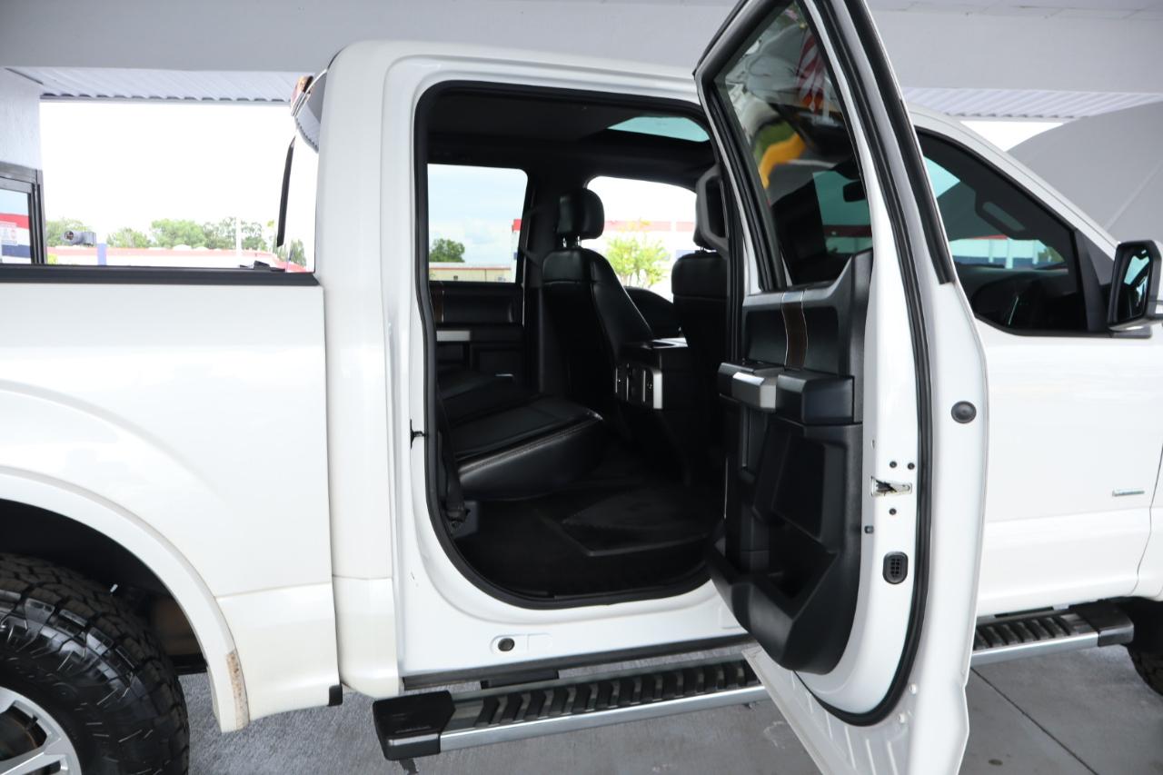 Ford F-150 4WD SuperCrew 145" Lariat 2016