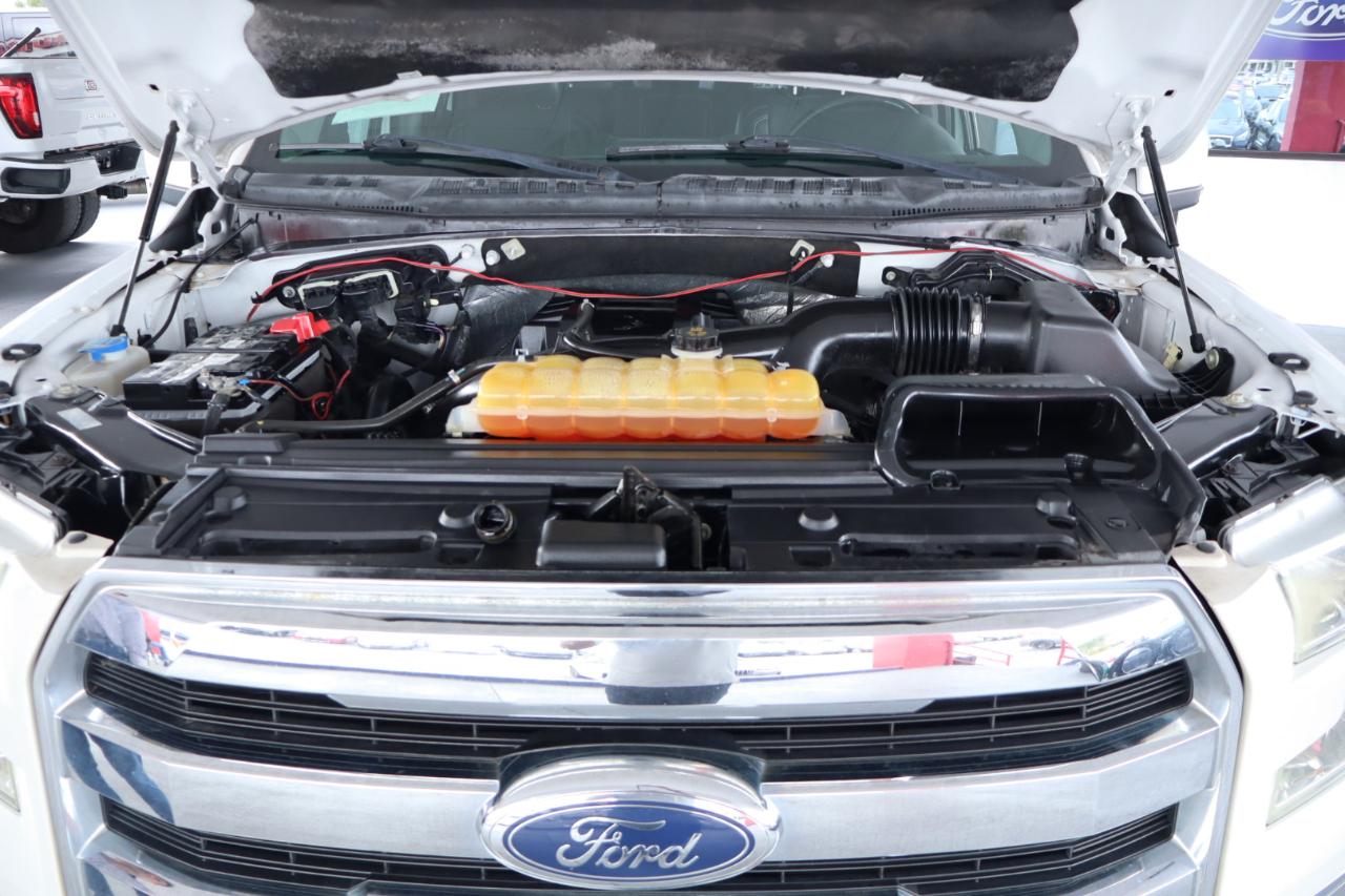 Ford F-150 4WD SuperCrew 145" Lariat 2016