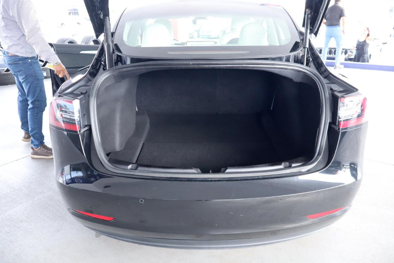 Tesla Model 3 RWD 2022