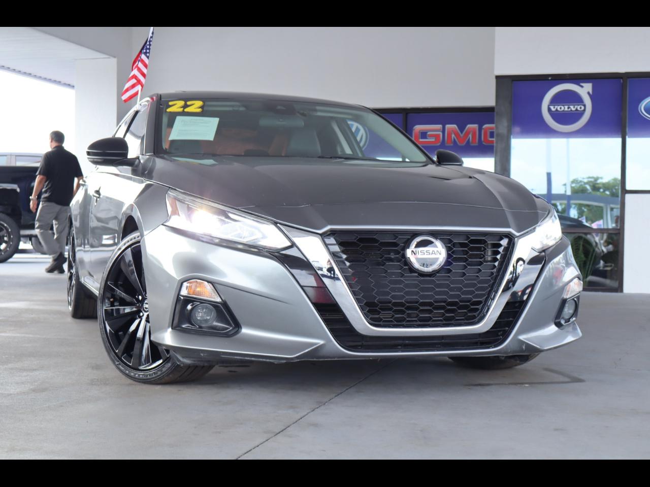 Nissan Altima 2.5 SR Sedan 2022