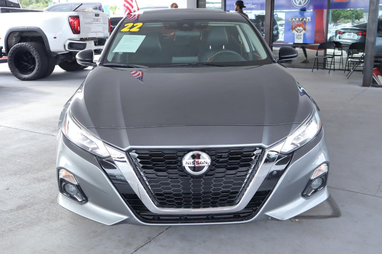 Nissan Altima 2.5 SR Sedan 2022