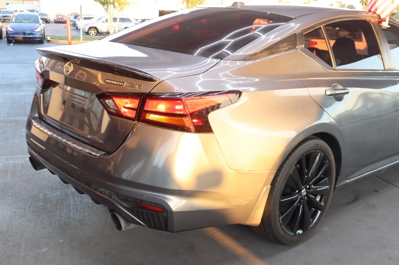 Nissan Altima 2.5 SR Sedan 2022